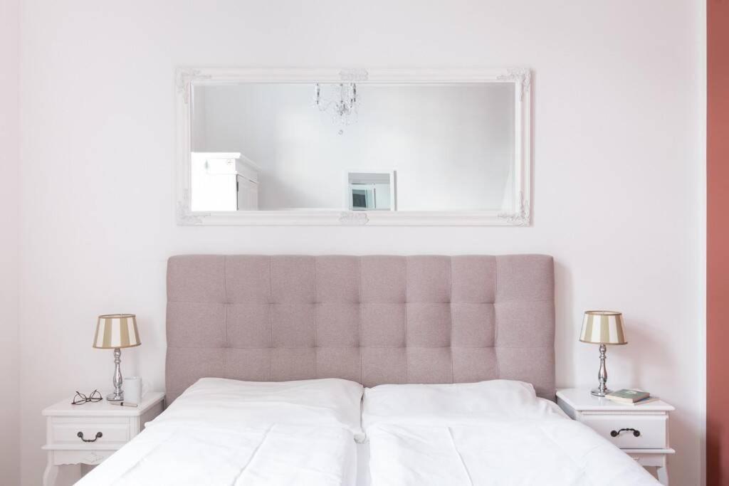 Sc 05 By Rockchair Apartments L Superhost Status L 2 Bedrooms Boxspringbeds Balcony Elevator - Cozy Family & Business Flair Welcomes You! Берлин Екстериор снимка