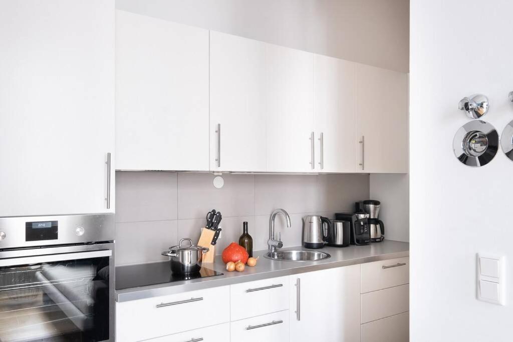 Sc 05 By Rockchair Apartments L Superhost Status L 2 Bedrooms Boxspringbeds Balcony Elevator - Cozy Family & Business Flair Welcomes You! Берлин Екстериор снимка