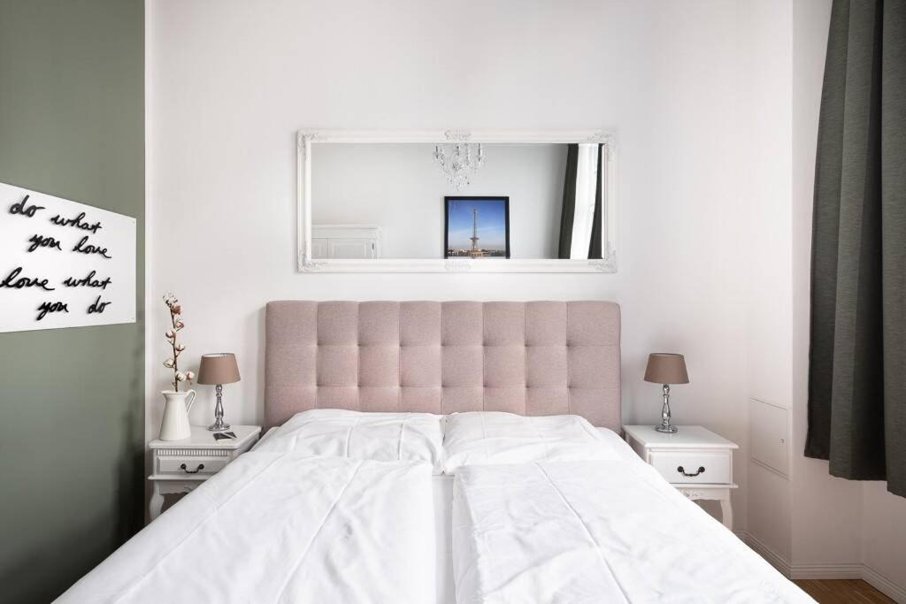 Sc 05 By Rockchair Apartments L Superhost Status L 2 Bedrooms Boxspringbeds Balcony Elevator - Cozy Family & Business Flair Welcomes You! Берлин Екстериор снимка